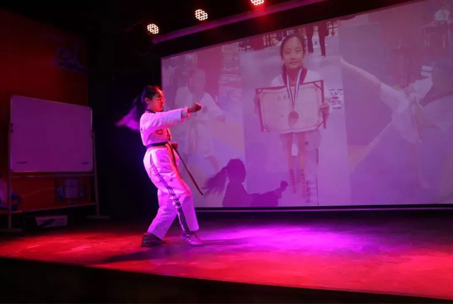 人文在线 筑梦远航